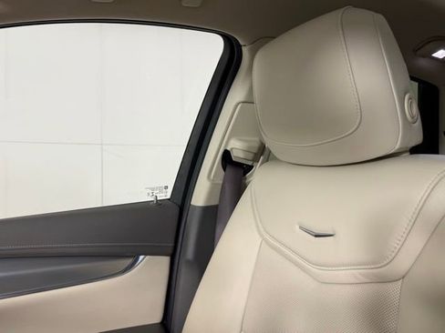 Used 2019 Cadillac XT5 Luxury image 21