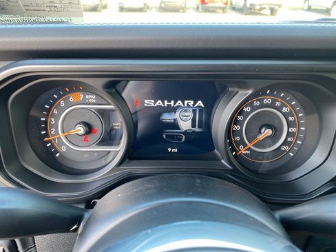 New 2025 Jeep Wrangler Unlimited Sahara w/ Safety Group AWD/4WD image 26
