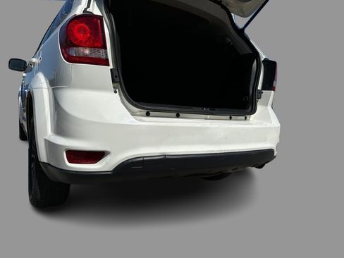 Used 2019 Dodge Journey SE w/ Connectivity Group FWD image 42