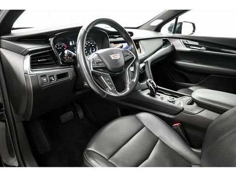 Certified 2022 Cadillac XT5 Premium Luxury FWD image 35