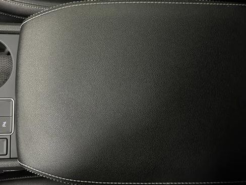 Used 2021 Volkswagen Atlas SE w/ Towing Package image 22