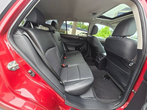 Used 2015 Subaru Outback 2.5i Limited AWD/4WD image 12