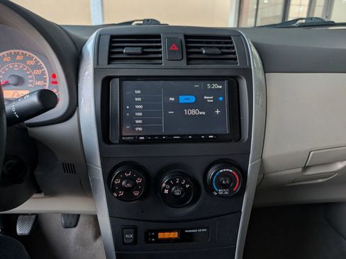 Used 2010 Toyota Corolla image 27