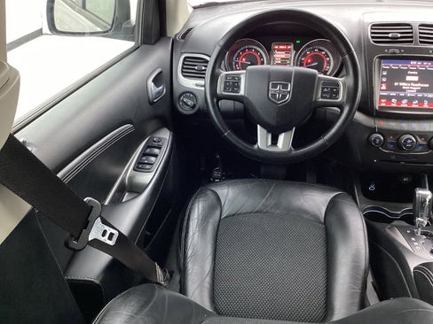 Used 2019 Dodge Journey Crossroad w/ Popular Equipment Group AWD/4WD image 30