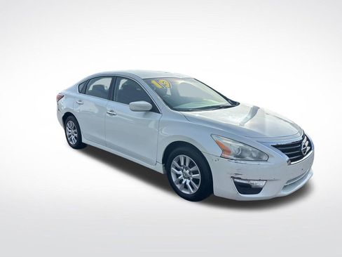 Used 2014 Nissan Altima 2.5 S image 8