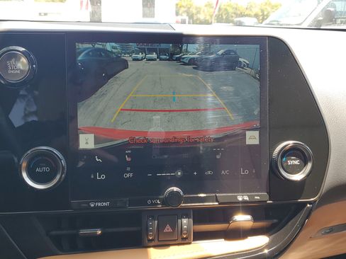 Used 2024 Lexus NX 250 NX 250 image 8