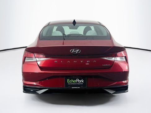 Used 2023 Hyundai Elantra Limited FWD image 7
