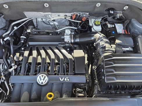 Used 2020 Volkswagen Atlas Cross Sport SEL R-Line w/ Cross Sport MDO Package image 22