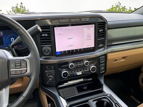 Used 2024 Ford F250 Lariat w/ Lariat Ultimate Package image 6