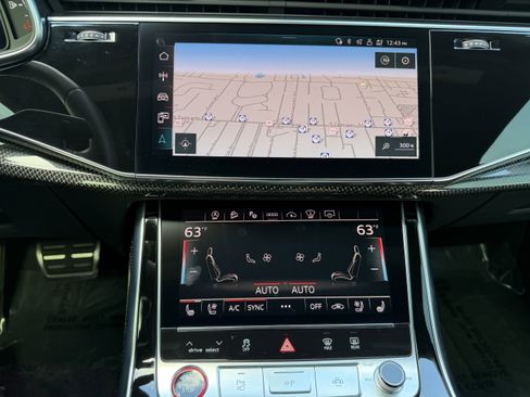 Used 2023 Audi SQ8 Prestige image 27