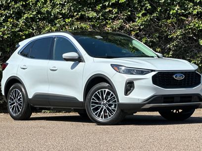 New 2025 Ford Escape SE