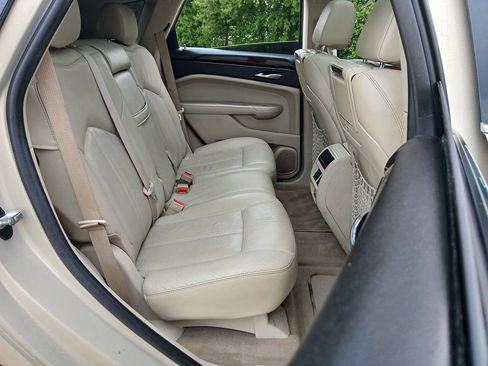 Used 2010 Cadillac SRX Luxury FWD image 10