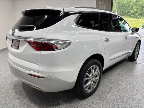 Used 2023 Buick Enclave Essence w/ Experience Buick Package AWD/4WD image 7