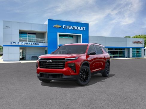 New 2026 Chevrolet Traverse LT w/ Midnight/Sport Edition FWD image 8
