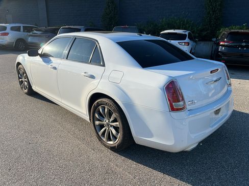 Used 2014 Chrysler 300 S AWD/4WD image 5