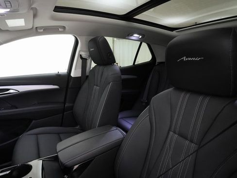 Used 2024 Buick Envision Avenir image 12