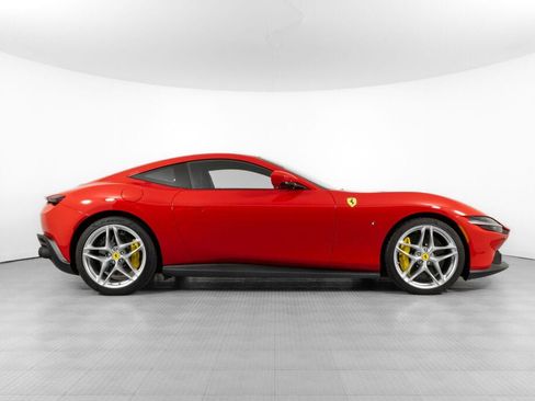 Certified 2021 Ferrari Roma image 10