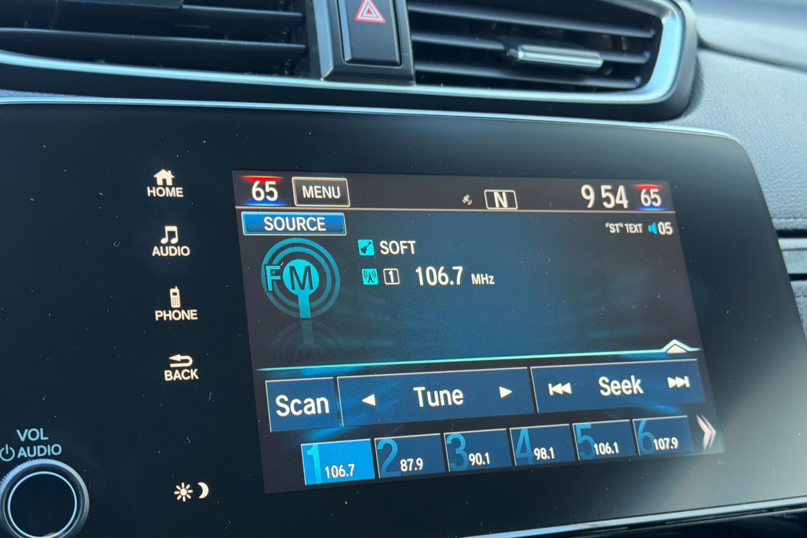 Used 2018 Honda CR-V EX image 17