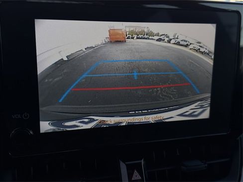 Used 2023 Toyota Corolla SE image 18