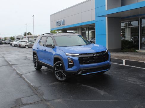 New 2026 Chevrolet Equinox RS FWD image 2