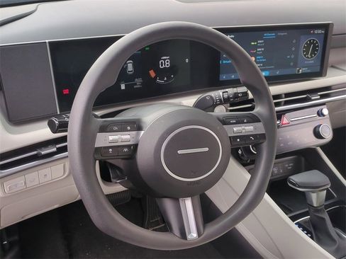 Certified 2025 Hyundai Tucson SEL image 13