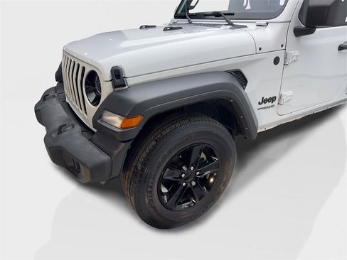Used 2022 Jeep Wrangler Unlimited Sport image 16