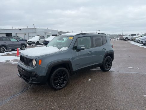 Used 2017 Jeep Renegade Altitude image 1