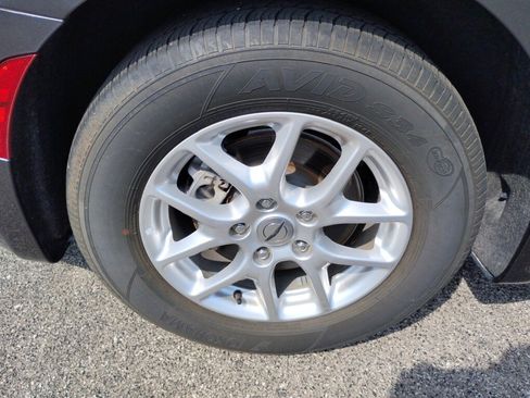 Used 2023 Chrysler Pacifica Touring-L FWD image 26