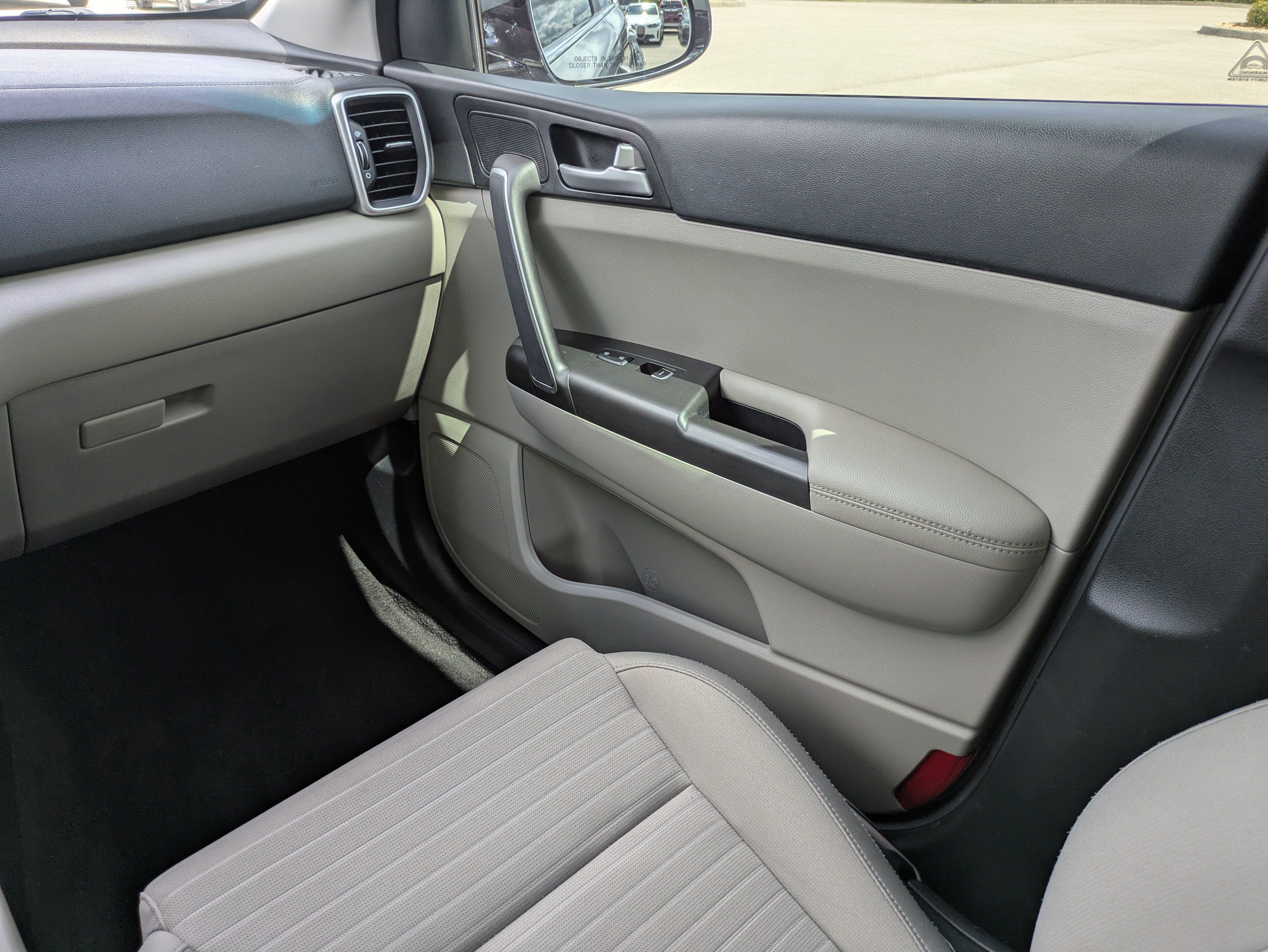 Used 2022 Kia Sportage LX w/ LX FWD Value Edition Package image 17
