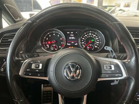 Used 2017 Volkswagen GTI Autobahn FWD image 37