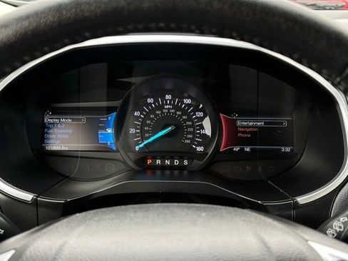 Used 2018 Ford Edge Titanium w/ Technology Package image 12