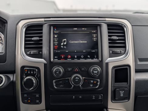 Used 2018 RAM 1500 Big Horn image 16