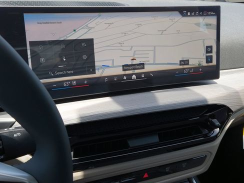 New 2026 BMW i4 eDrive40 w/ Premium Package RWD image 12