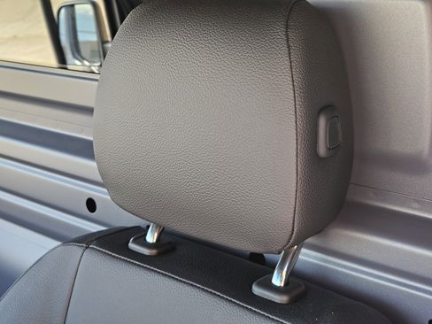 Used 2024 Mercedes-Benz Sprinter 3500 image 18