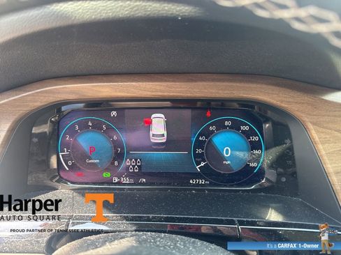 Used 2024 Volkswagen Atlas SE w/ Panoramic Sunroof Package image 15