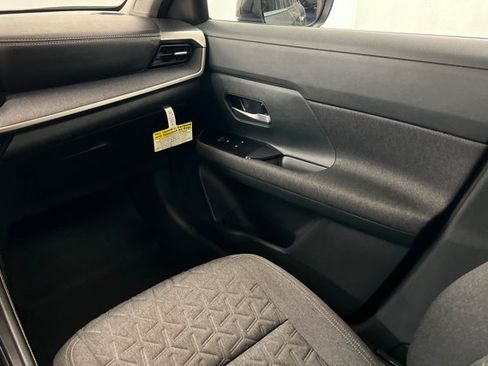 Used 2025 Nissan Kicks SV w/ SV Premium Package AWD/4WD image 10