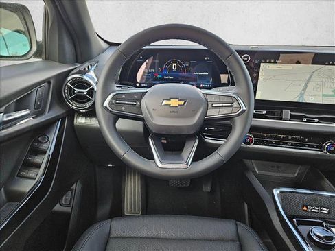 New 2026 Chevrolet Equinox LT w/ Convenience Package II image 12