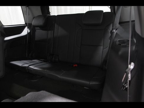 Used 2018 Chevrolet Tahoe Premier AWD/4WD image 21