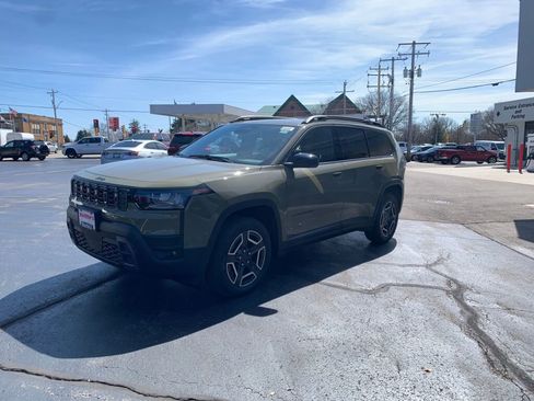 New 2026 Jeep Cherokee Laredo AWD/4WD image 4