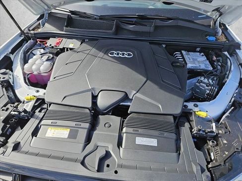 Used 2025 Audi Q7 3.0T Premium Plus w/ Premium Plus Package image 16