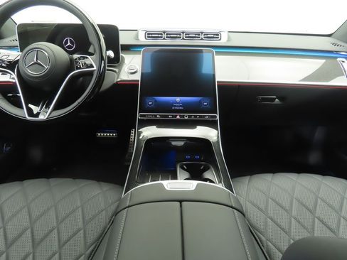 New 2026 Mercedes-Benz S 580 4MATIC Sedan image 14