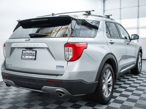 Used 2021 Ford Explorer Limited w/ Equipment Group 301A image 5