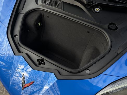 Used 2021 Chevrolet Corvette Stingray Preferred Cpe w/ 2LT image 35