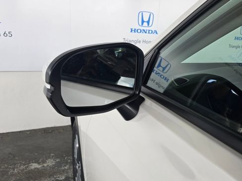 New 2026 Honda HR-V LX image 49
