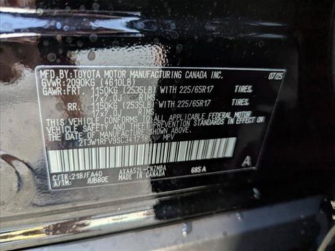 Certified 2025 Toyota RAV4 XLE w/ Convenience Package FWD image 17