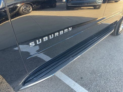 Used 2016 Chevrolet Suburban LTZ image 9