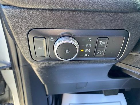Used 2021 Ford Escape SEL w/ Technology Package FWD image 18