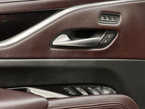 Used 2022 Cadillac Escalade ESV Sport Platinum w/ LPO, ONYX Package image 25