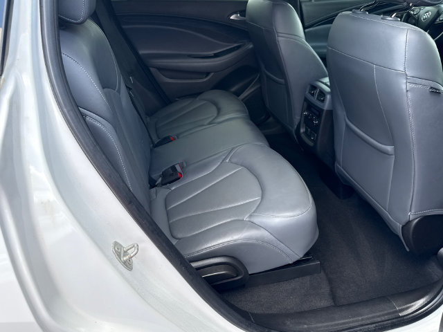 Used 2020 Buick Envision Essence FWD image 15