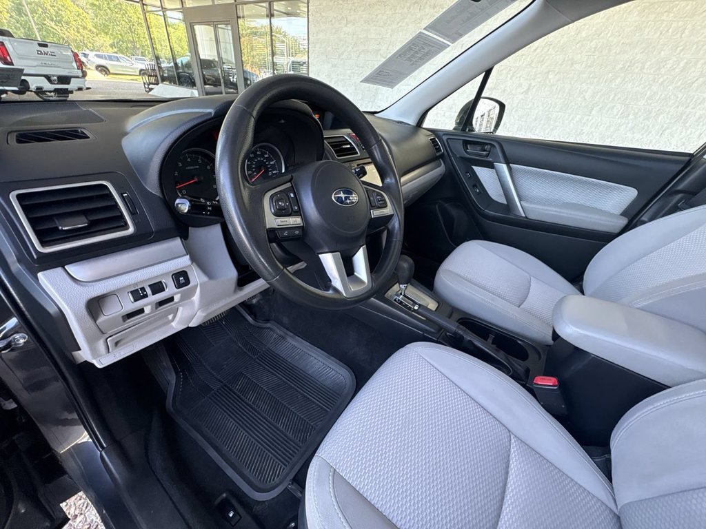 Used 2017 Subaru Forester 2.5i Premium w/ All-Weather Package AWD/4WD image 10